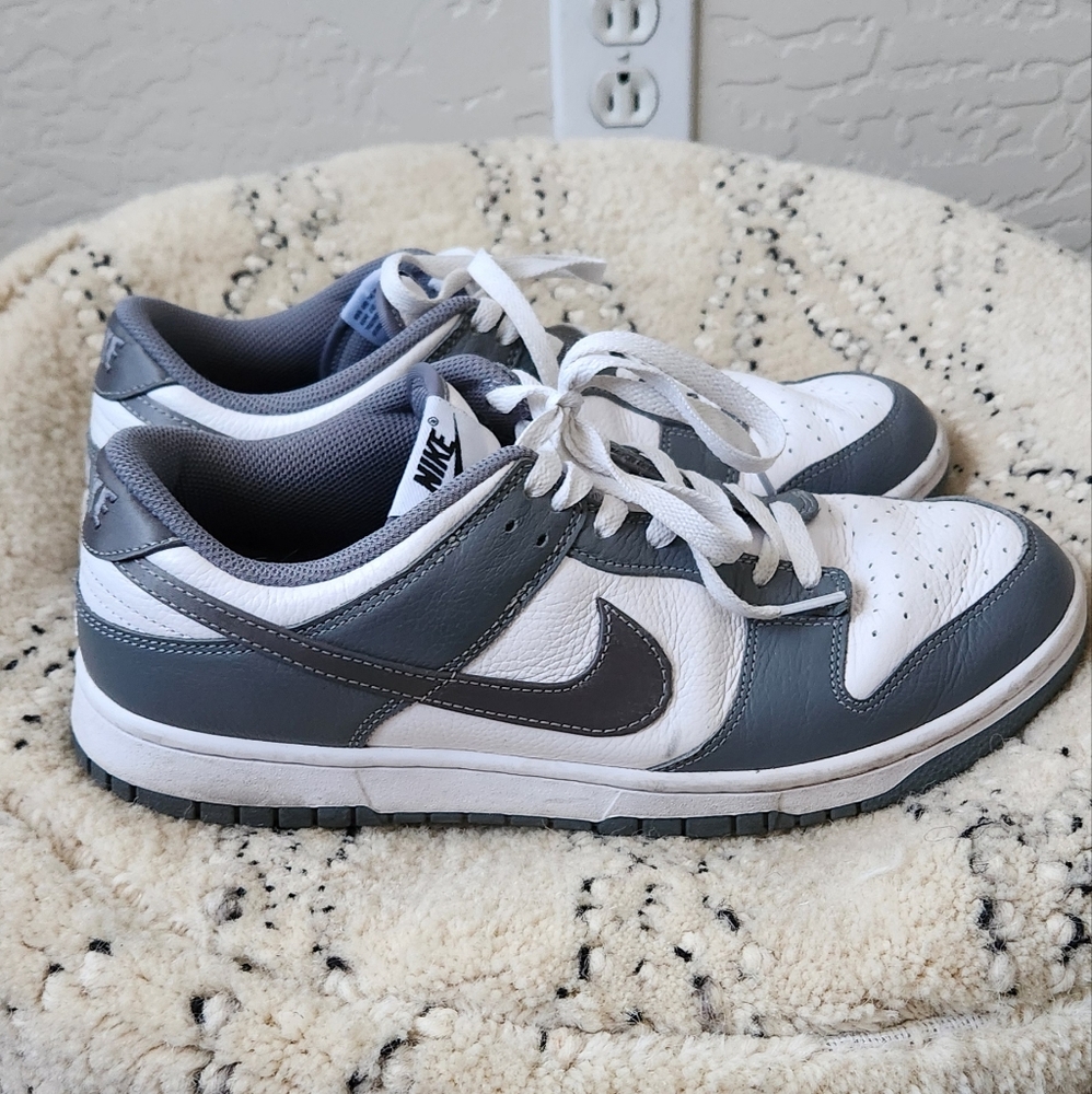 Custom Nikes - Picture 3 of 4